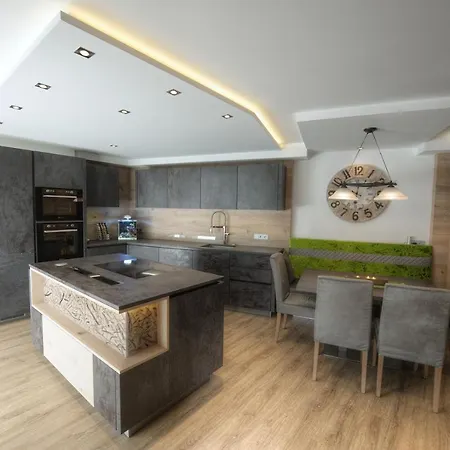 Huber Apartment